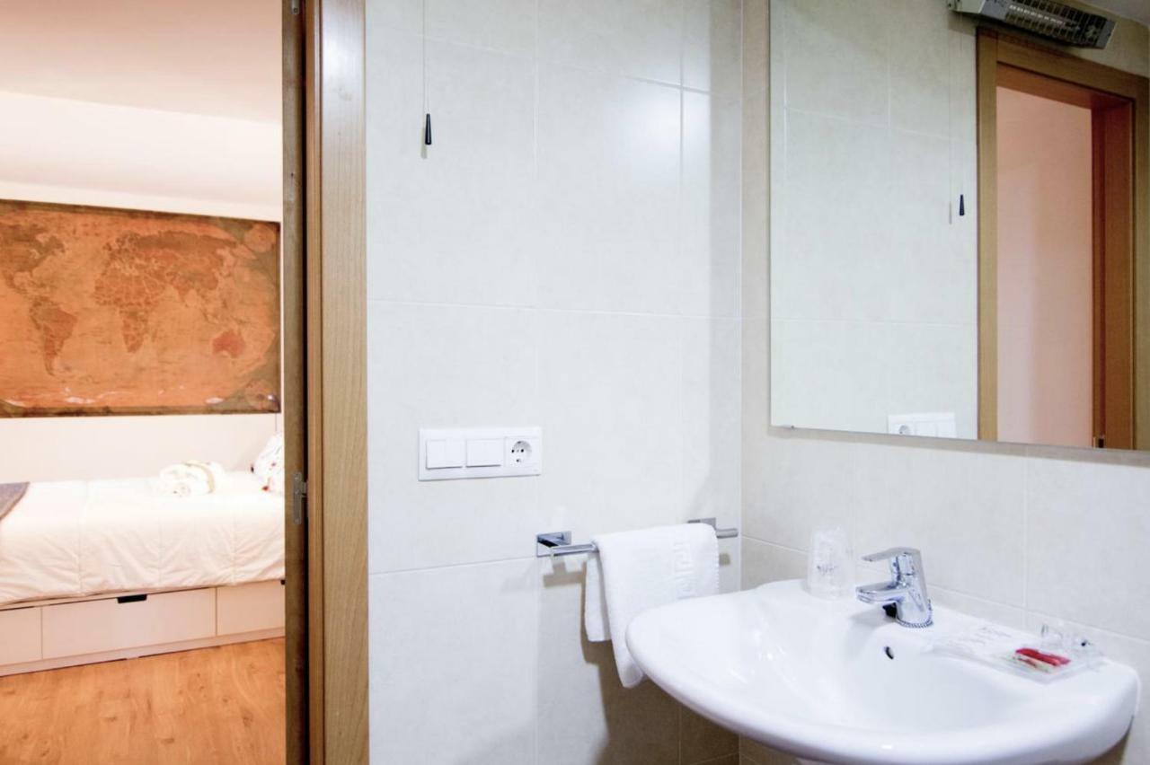 Central Station. Free Wifi & Terrace Valencia Luaran gambar