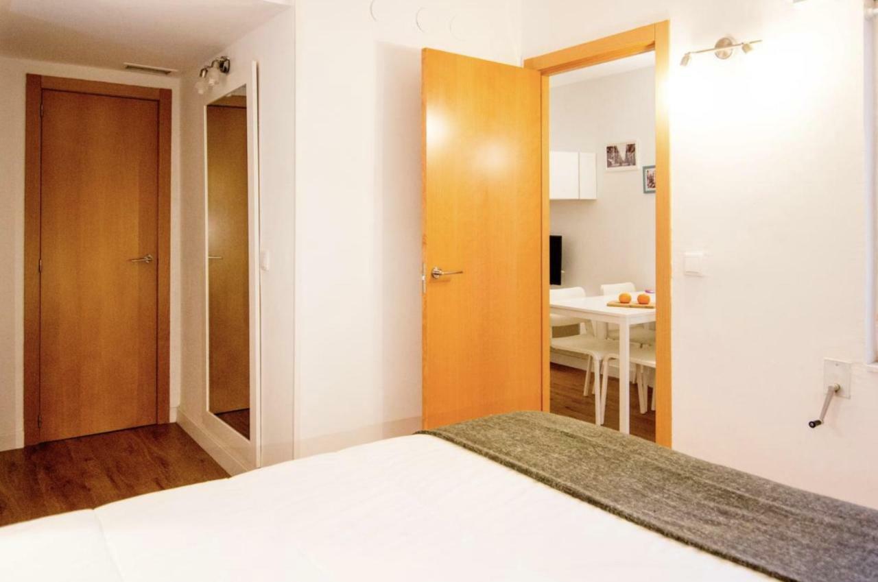 Central Station. Free Wifi & Terrace Valencia Luaran gambar